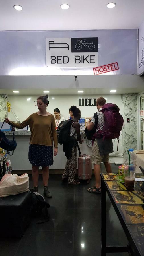 Bed Bike Hostel Чиангмай Екстериор снимка